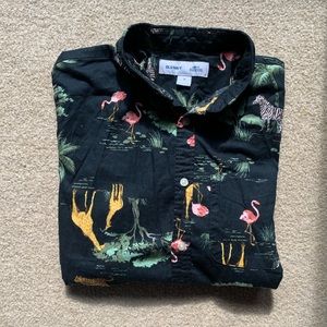 Old Navy Black Short Sleeve Button Up Printed Shirt Size M
